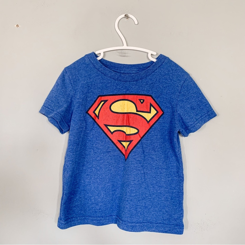 DC Comics • Superman T-Shirt